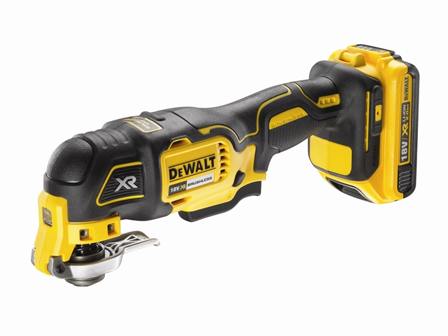 DEWALT DCS355D2 XR Brushless Oscillating Multi-Tool 18 Volt 2 x 2.0Ah Li-Ion 18V