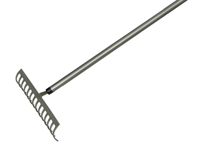 Fiskars Garden Light Soil Rake