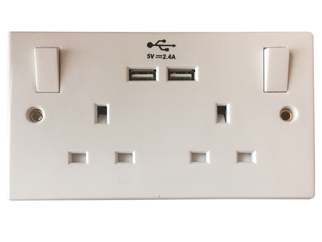 SMJ Switched Socket 2 Gang 13A With 2 x USB