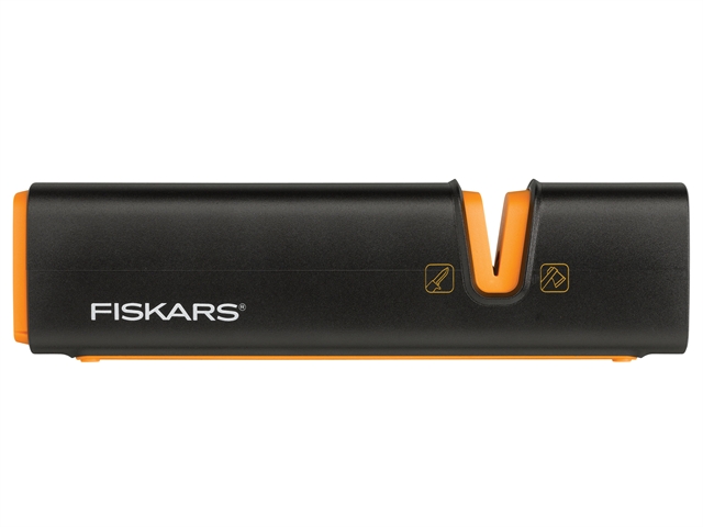Fiskars X17 Splitting Axe 1.57kg (3.2/5Lb) + Sharpener 2
