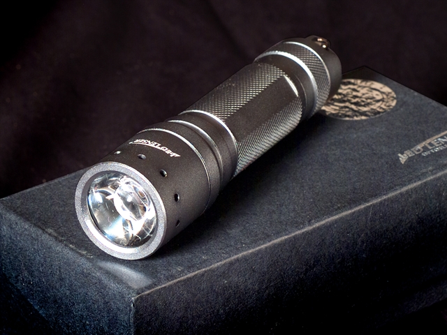 LED Lenser Police Tech LED Focus Torch Titanium Grey Gift Box 2